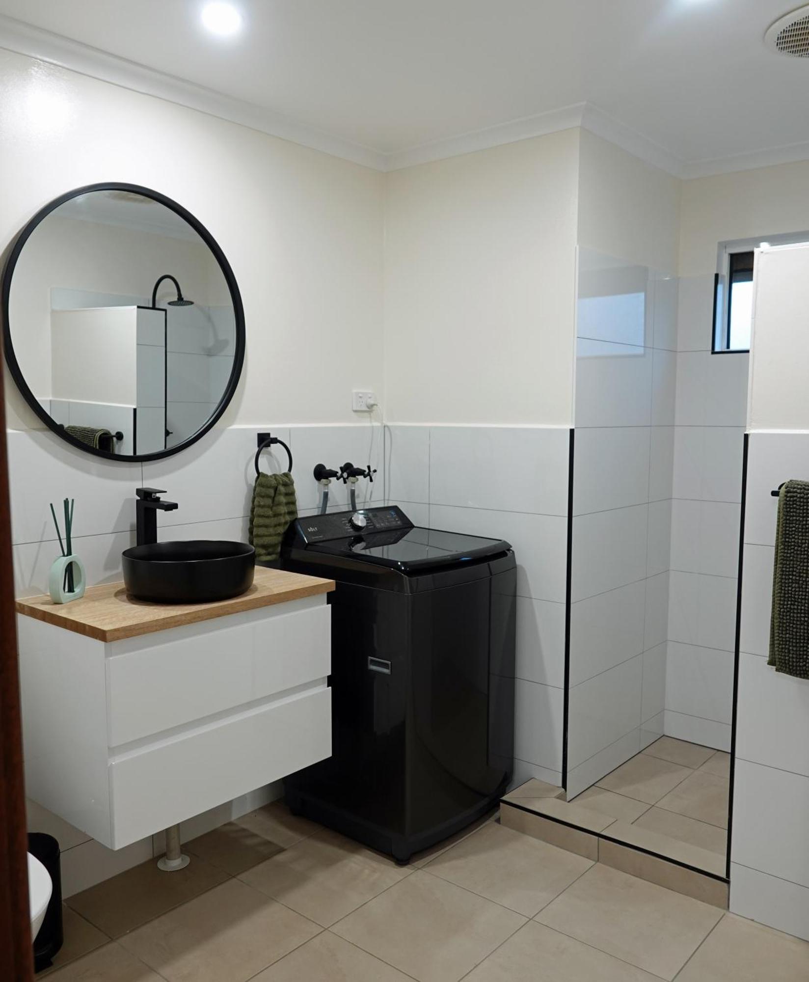 The Olive Shack Apartment Corrigin ภายนอก รูปภาพ